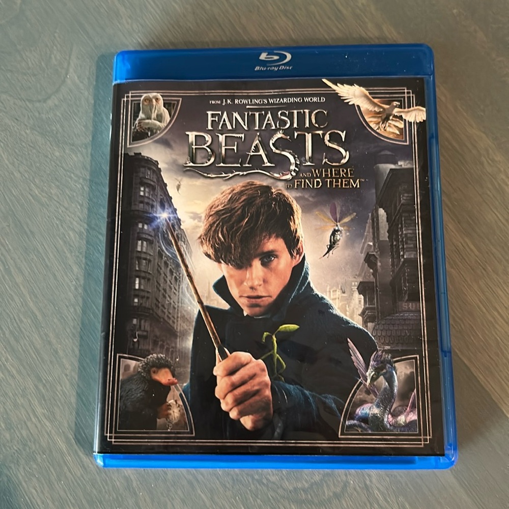 Fantastic Beasts and Where to Find Them Blue Ray & DVD
